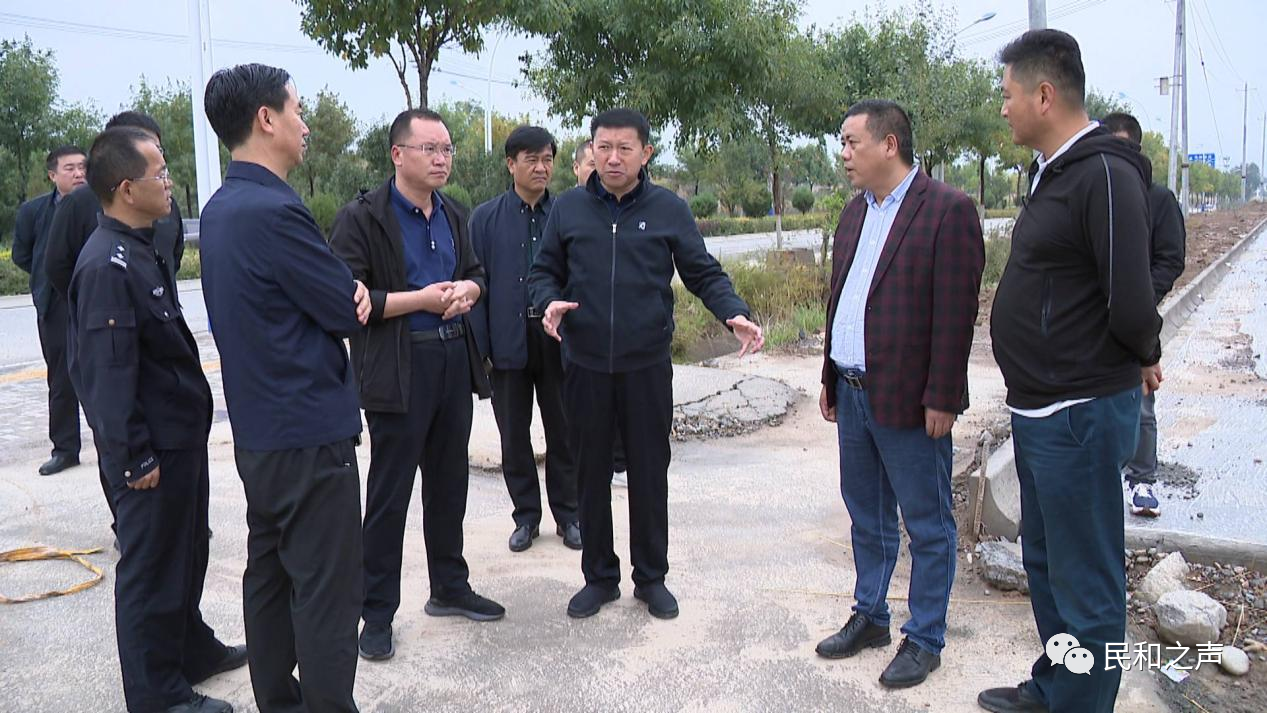 县委书记毛学鸿督导调研当前重点工作